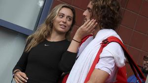 Tsitsipas prežalio Badosu, pa pozirao s novom djevojkom: "Ima li barem 18?"